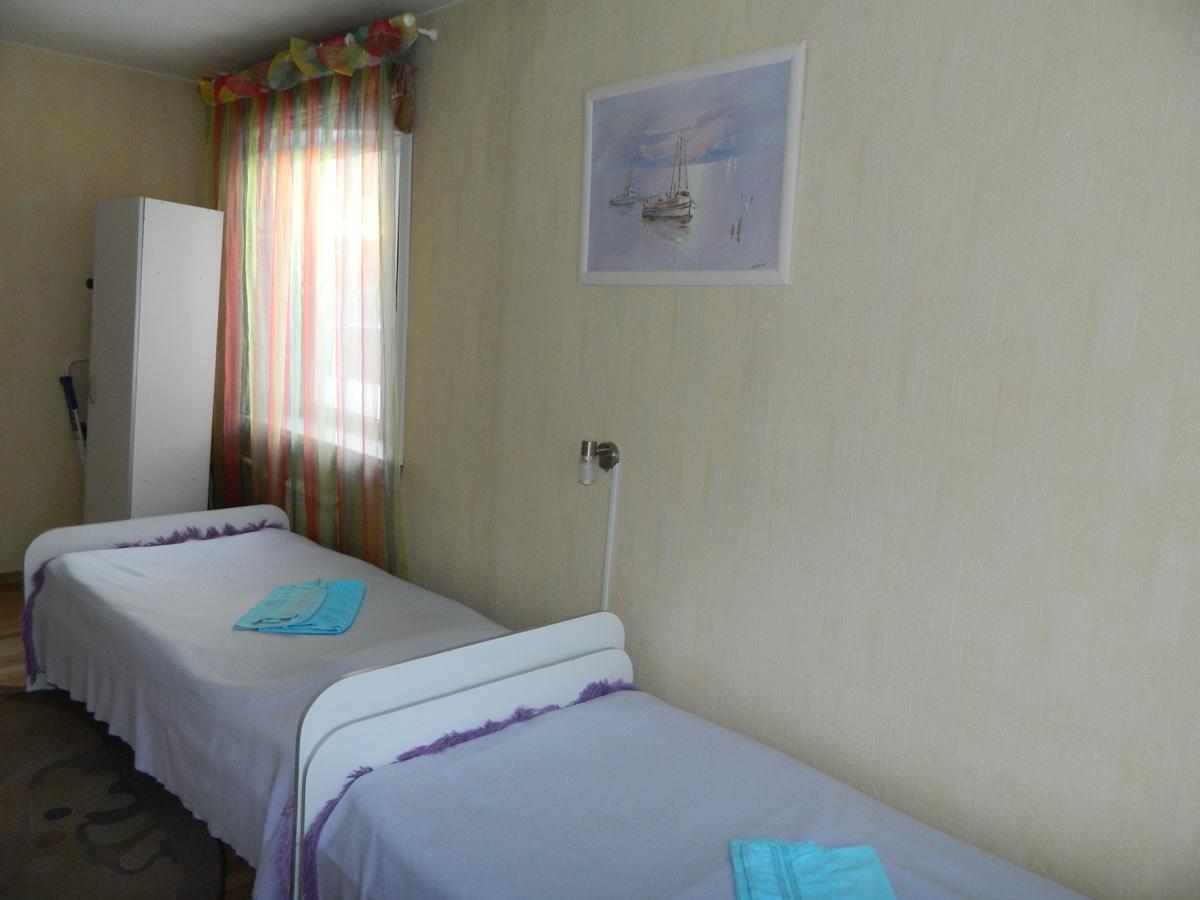 Mini Hotel Galant On Deputatskaya 5 Bratsk Ngoại thất bức ảnh