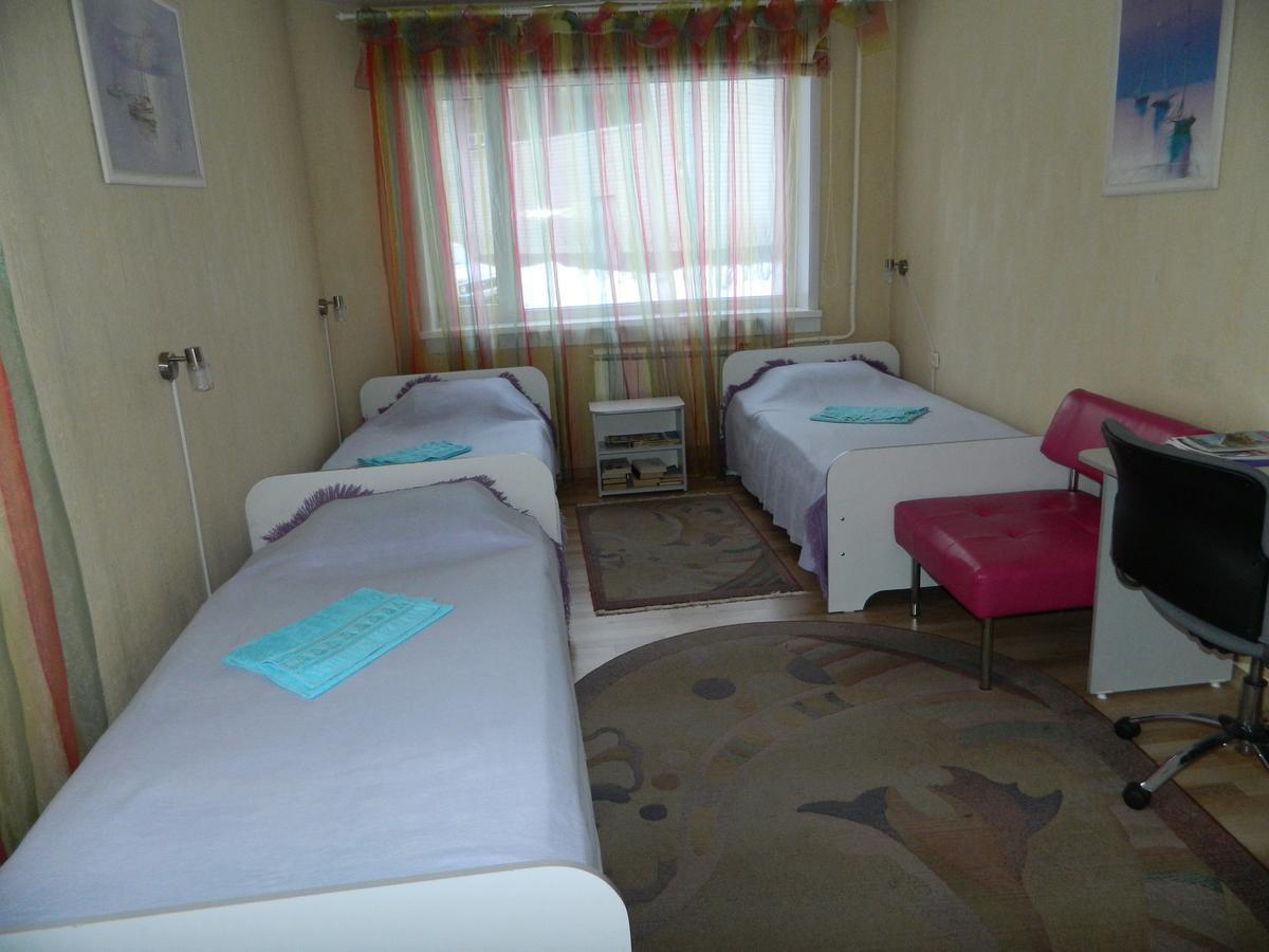 Mini Hotel Galant On Deputatskaya 5 Bratsk Ngoại thất bức ảnh