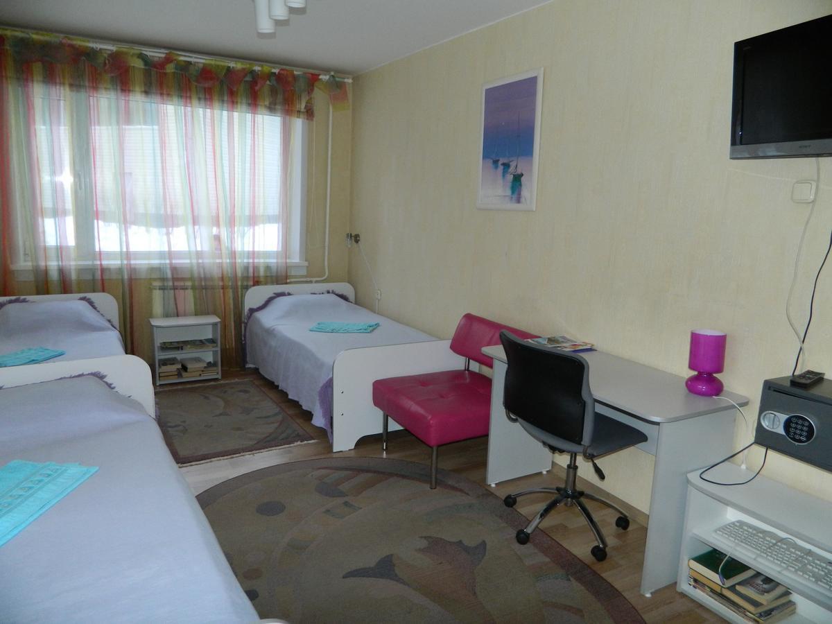 Mini Hotel Galant On Deputatskaya 5 Bratsk Ngoại thất bức ảnh